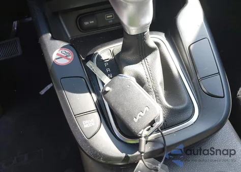 2023 Kia Soul Lx z USA, uszkodzony, nr VIN KNDJ23AU4P7860664